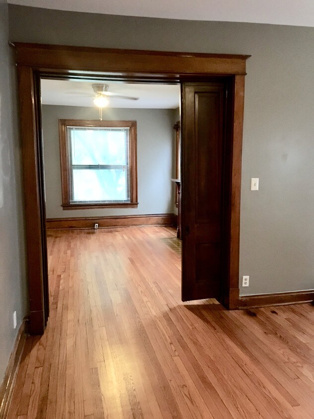 Primary Photo - 3720 Wyandotte St