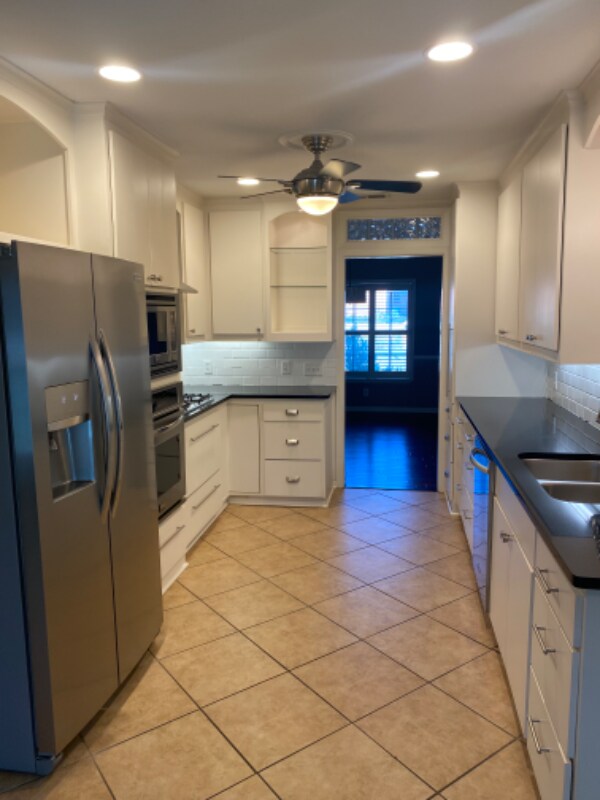 Foto del edificio - 3404 Silverwood Dr