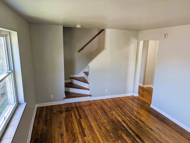 Building Photo - Great 3 bed, 2 bath home in Price Hill