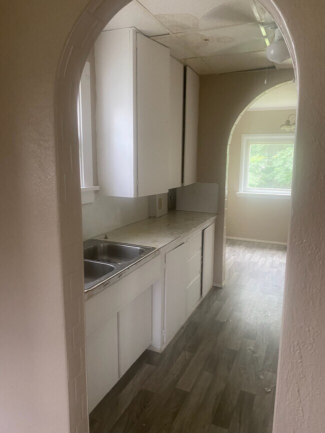 Foto del edificio - 3212 Blackstone Dr