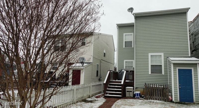 Primary Photo - 4 br, 2.5 bath House - 2103 Fairmount Ave