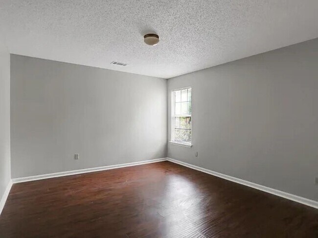 Building Photo - 3621 Sunray Cove