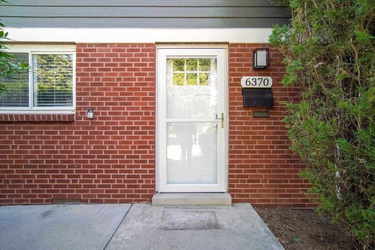 Charming Olde Town Arvada Home! - Charming Olde Town Arvada Home!