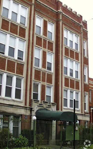 Foto del edificio - 4866 North Magnolia