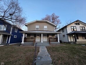 Building Photo - 1219 N Rural St