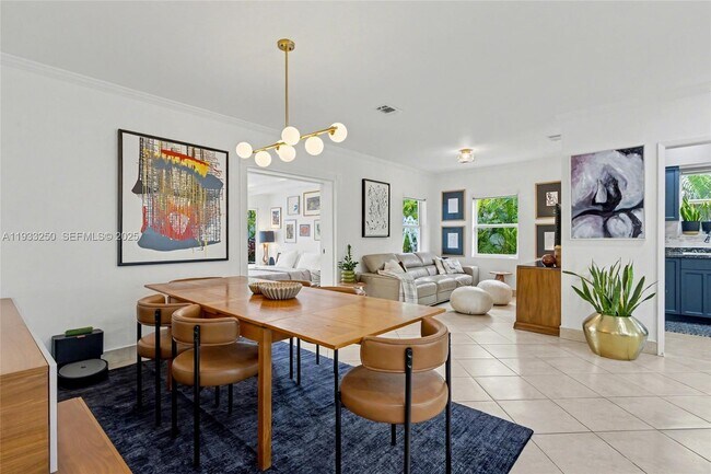 Foto del edificio - 818 NW 29th Ct