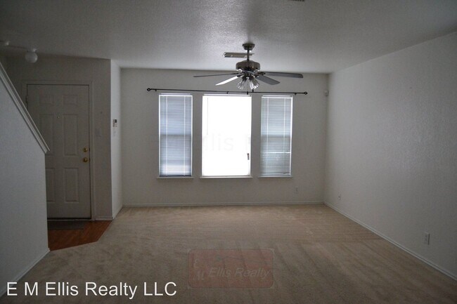 Building Photo - 3 br, 2 bath House - 25 Badgers Hill