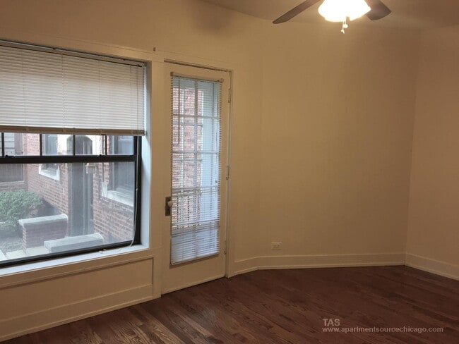 Building Photo - 2888 N Clark St