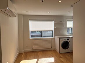 Building Photo - 26 Balmoral Ave