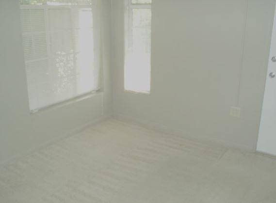 Foto del edificio - 825 Harris Ave