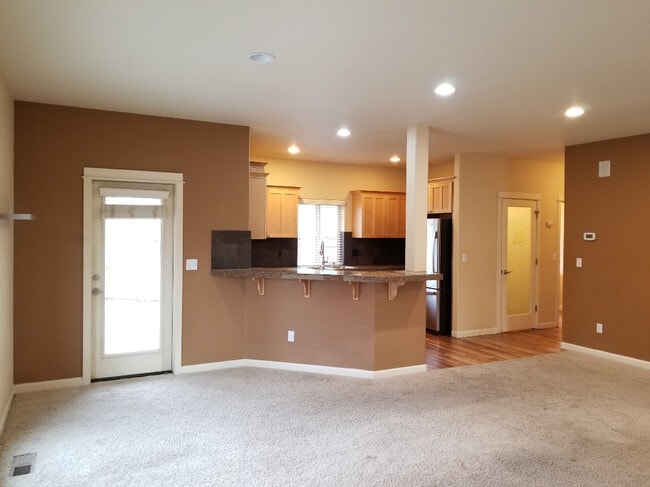 Building Photo - 20742 NE Angora Ct