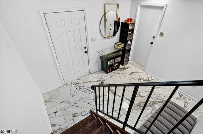 Foto del edificio - 121 Arlington St