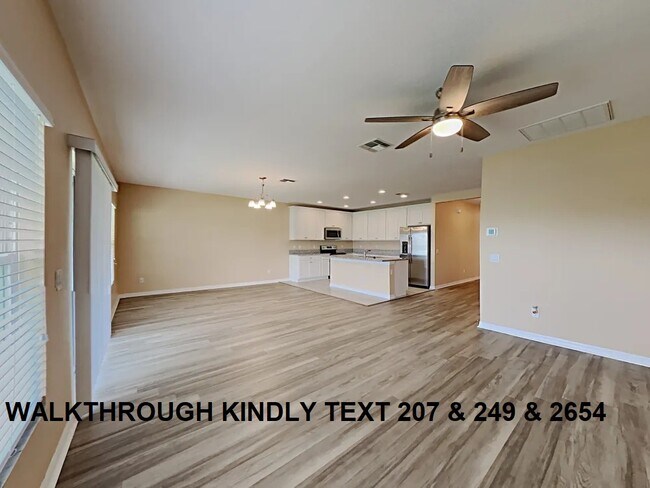 Foto del edificio - 6902 Gideon Cir