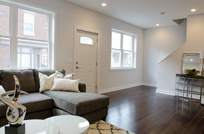 Foto del edificio - 2997 Livingston St