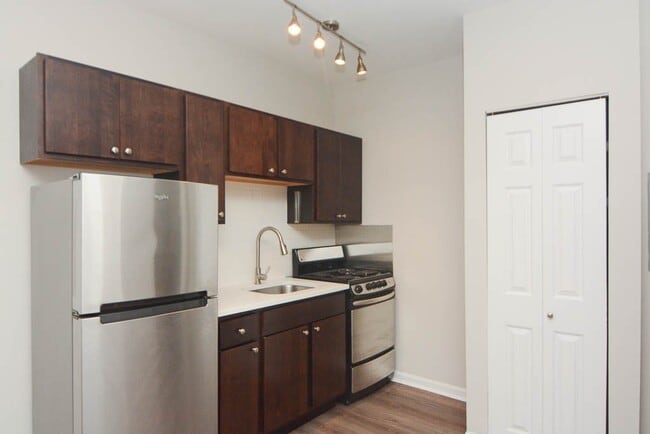 Building Photo - 1627 N Humboldt Blvd