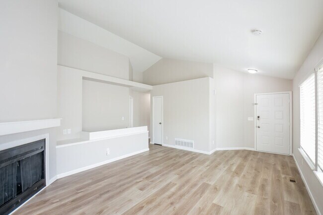 Foto del edificio - 7165 Routt St