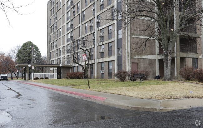 Building Photo - Polk Plaza