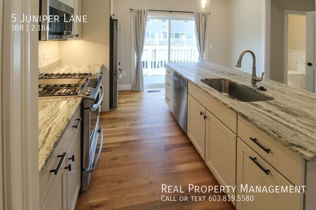 Foto del edificio - 5 Juniper Ln