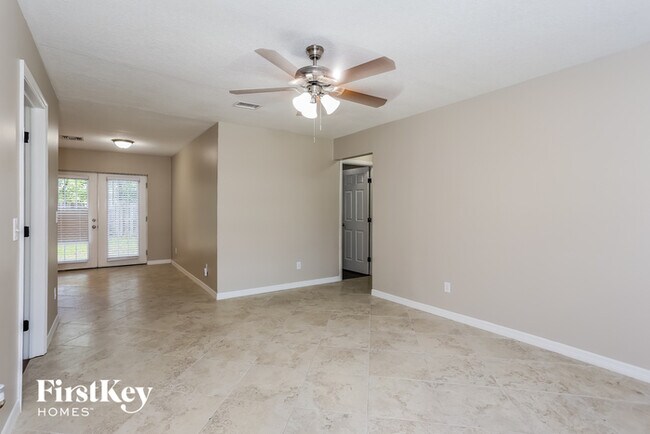 Building Photo - 8045 Lamb Ct
