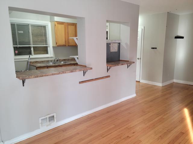 Building Photo - 5408 S Hoyne Ave