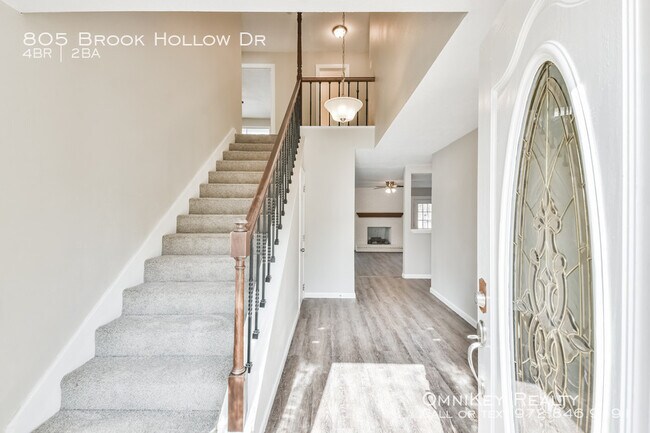 Building Photo - 805 Brook Hollow Dr