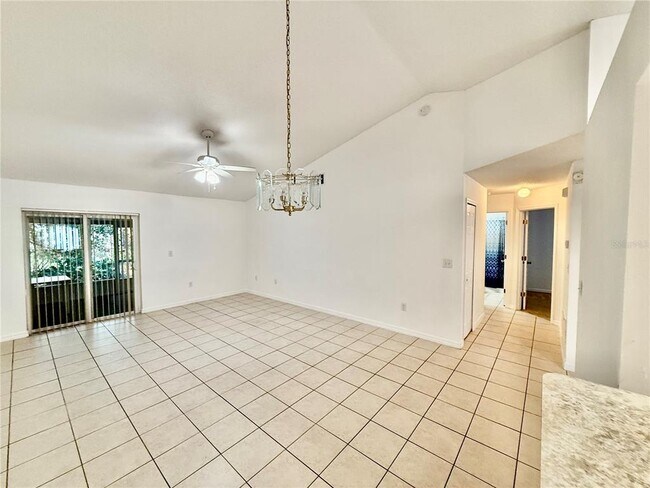 Foto del edificio - 1128 Jade E Ln