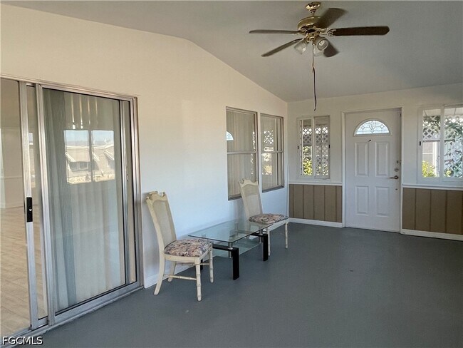 Foto del edificio - 5506 Virginia Dare Ln