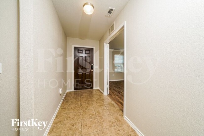 Foto del edificio - 1505 Vernon Dr