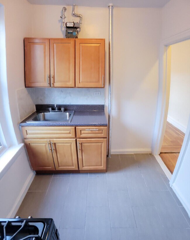 3067 Decatur Ave Unit 1D, The Bronx, NY 10467 Room for Rent in The