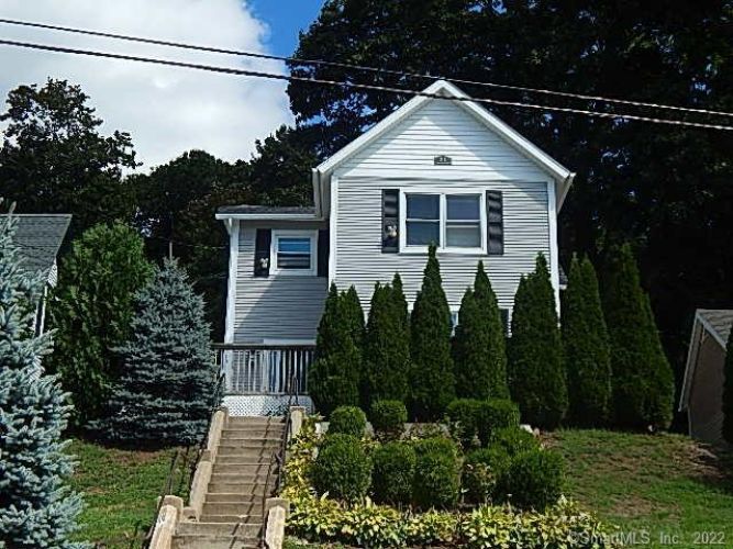 Primary Photo - 21 Treadway Ave