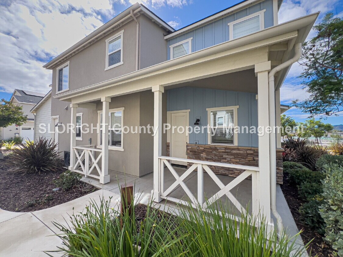 Foto principal - AVAILABLE NOW - 3 Bed/ 3 Bath Beautiful SL...