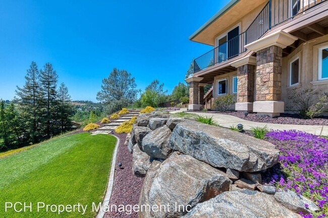 Foto del edificio - 3 br, 2.5 bath House - 3310 Cessna Dr.