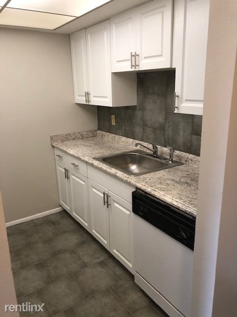 Foto del edificio - 2 br, 2 bath Condo - 8151 Blind Pass Rd