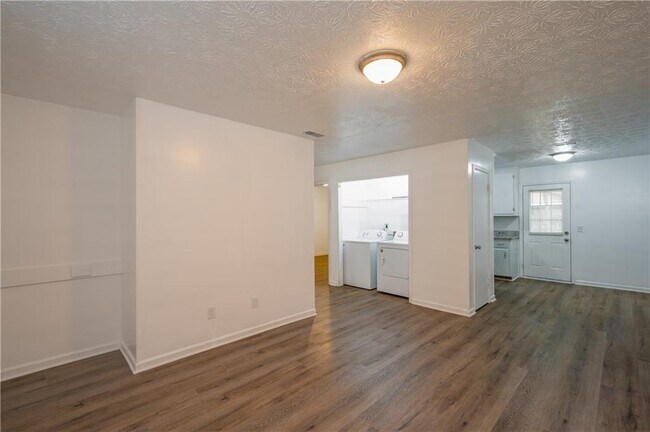 Foto del edificio - 1012 Davis St