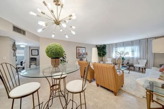 Foto del edificio - 4841 NW 22nd Ct