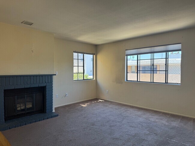 Foto del edificio - 1123 Pittsfield Ln