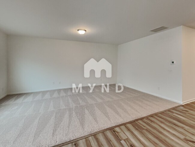 Building Photo - 2073 Boxwood Circle SE