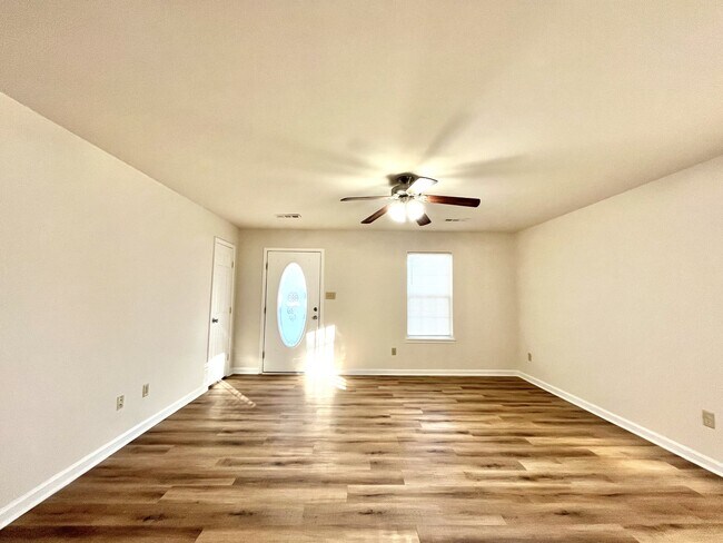 Foto del edificio - 97 Pecan St