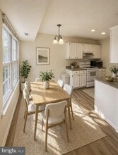 Building Photo - 2022 Beacon Hill Dr