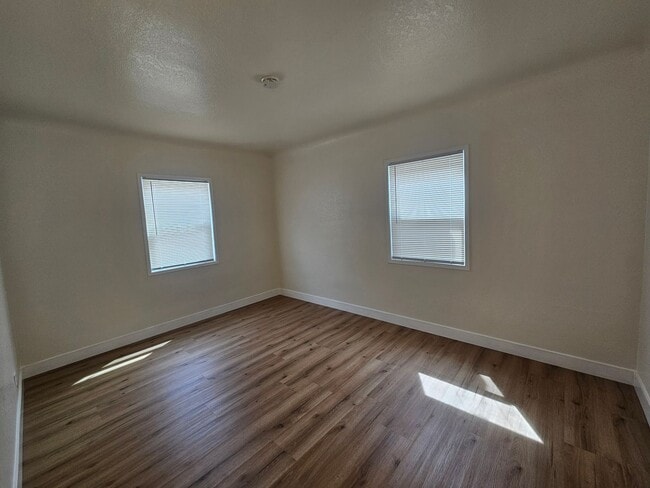 Building Photo - 171St