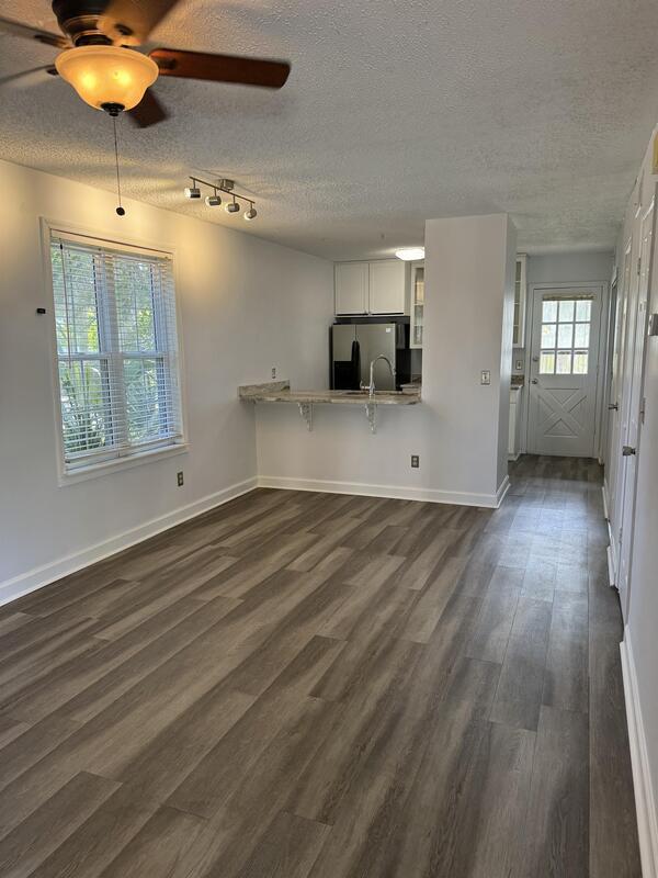 Foto del edificio - 780 8th Ave S