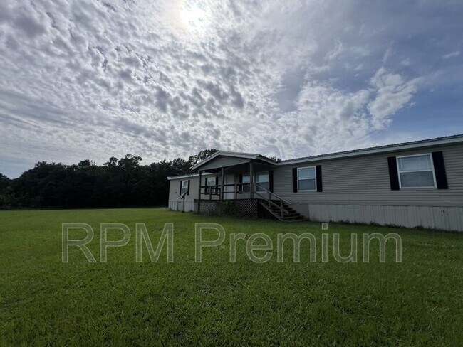 Building Photo - 6796 Bryant Rd