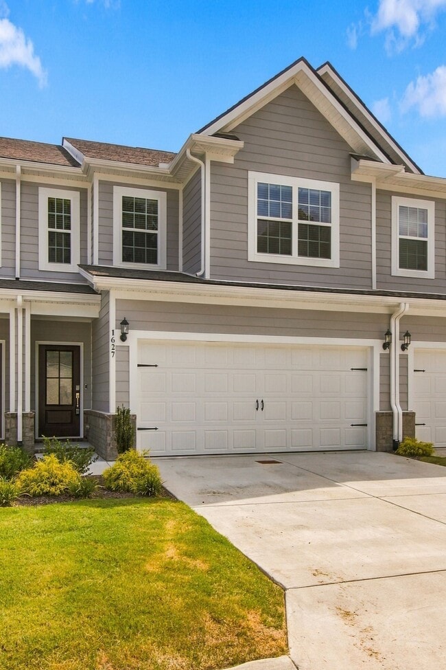Building Photo - 1627 Manuka Ln