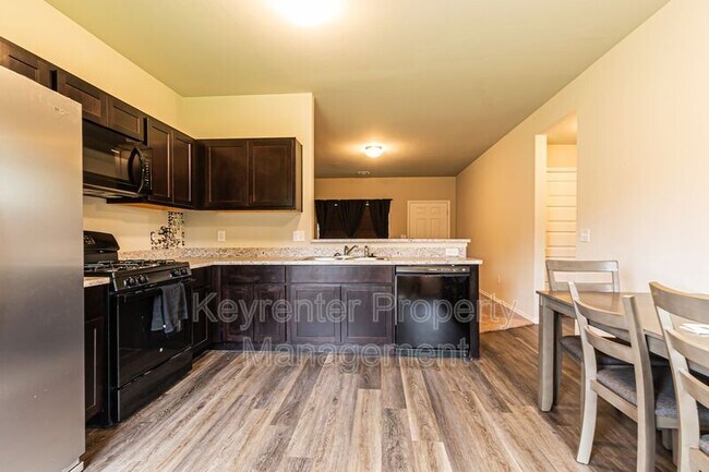 Building Photo - 508 W Ava Dr