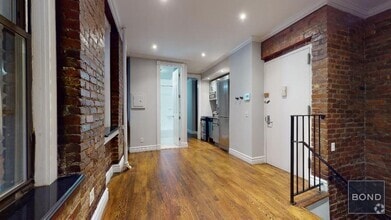 Building Photo - 416 E 13th St