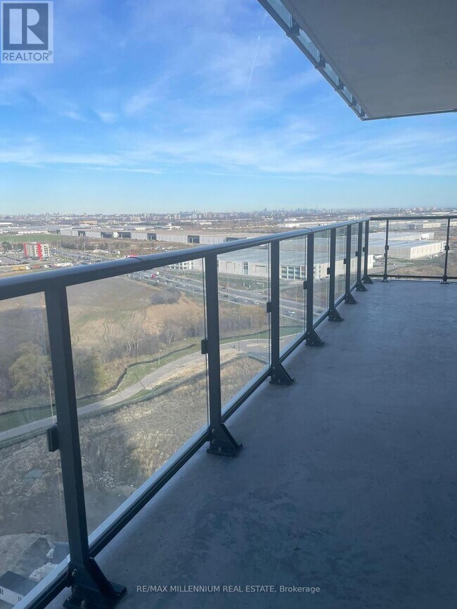 Photo du bâtiment - 15 Skyridge Dr