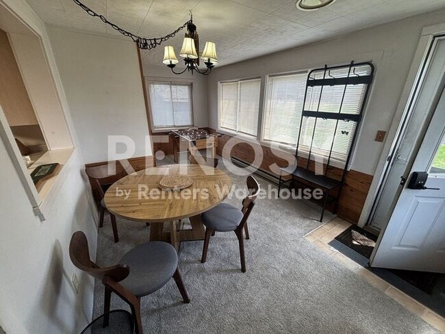 Building Photo - 3 Bedroom 1 Bath Single Family Home in Isle