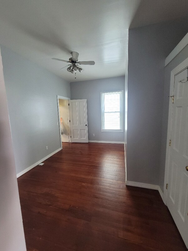 Foto del edificio - 2201 Ekin Ave