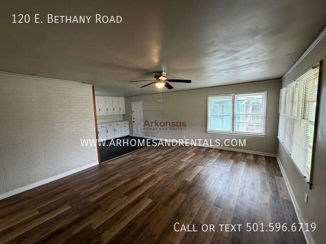 Building Photo - 120 E Bethany Rd