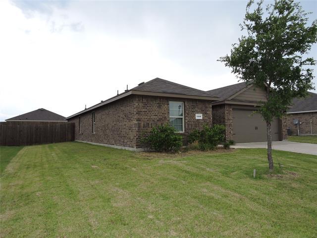 Building Photo - 1210 Honeysuckle Dr